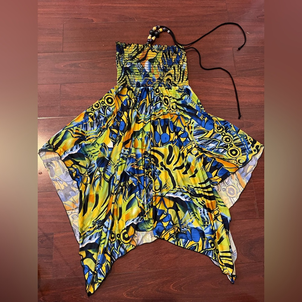 Y2K fairy core size medium Vibrant Strapless Dress with Abstract Print size med